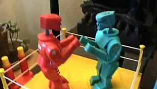 amateur gf misty gives close up blowjob in bath