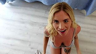 Step sis confronted me as soon as I got out the shower - she want me to cum all over her