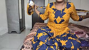 First time talking to sexy bhabhi, then hardcore fucking with hindi audio commentary.