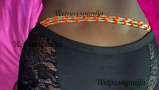 भीगी चूत वाली हॉट लड़की BBC का मजा लेती है