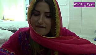 ईरानी पर्शियन ककौल्ड बीवी को पहली बार बीबीसी बुल ने चोदा