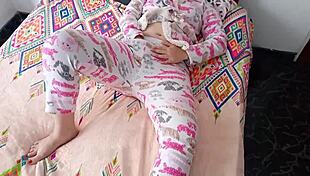 My husban the cuckold preffers his compooter to fuking me, so his best frien sticks it in while he plays, not realisin they're fillin me with milk.