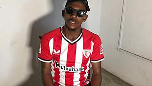 hey, what's the real scoop on this nigerian model's wild life?