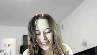 Finally convinced her, now I bang my hot roommate every single day.