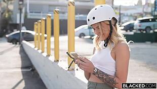 पेटाइट 18+ टाइट ब्लोंड डायलन मूर जेसन मोटे बीबीसी पर स्क्वर्ट