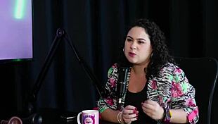 Check out Marina Karam as psychologist in Bora Cast with Bruna Carlos?