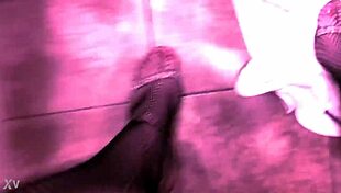 crossdresser piss fun with feet?