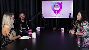 Check out Marina Karam as psychologist in Bora Cast with Bruna Carlos?