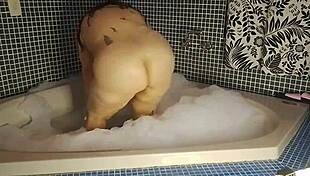 Vivi guedez at the motel getting up to all sorts of mischief with rough riding