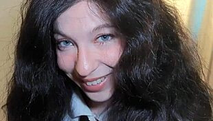 स्कूलगर्ल