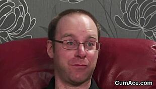 i'm horny and swallowing all that cum on my face