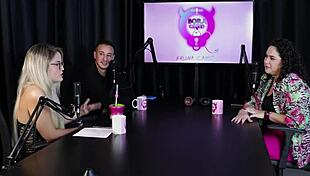 Check out Marina Karam as psychologist in Bora Cast with Bruna Carlos?