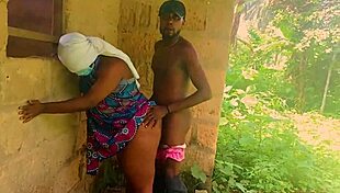 मोटी औरत बाहर नरम चुदाई से झड़ जाती घरेलू सीन में