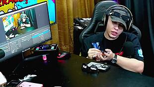 as duas gostosas rebolaram no podcast e mostraram buceta e cu