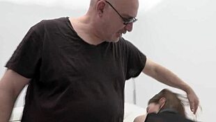 alice maze getting deep throat and spanks in putalocura video