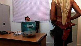 अलुरा ब्लाइंडफोल्ड गैग लीश में, मास्टर डोमिनेशन में कंट्रोल करता