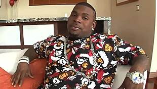 krystal wett masturbates then lets him creampie her pussy