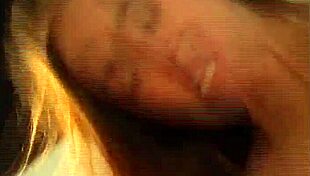 ट्रू कॉलेज गर्ल्स वॉल्यूम 8: ब्रूनेट कोएड डॉगी में बड़ा लंड राइड करती