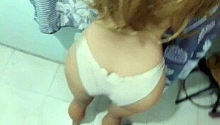 सौतेले पापा की बीवी को घर पर न होने पर मेरी लंड चुदाई बहुत पसंद