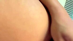 ele amou o meu cuzinho apertado agora ele não quer parar de comer rosa vermelha