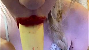 Oh, watch Elza Kom's sweet dance turn into hot cock sucking in lingerie! Bimbo with lipstick gets so sexy and pretty.