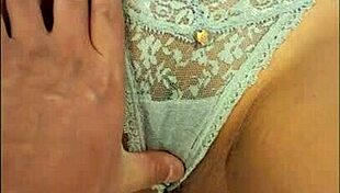 Me Masturbo Con Mi Juguete