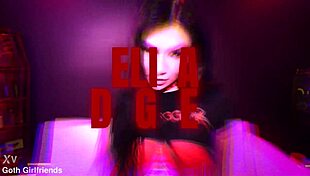 a mind-blowing and hot facial for delilah dagger