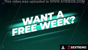 Naughty Sexy Granny Gets Pussy Eaten by Teen Girl Mia Evans!