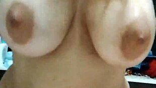 milf exquisita de culo y tetas grandes