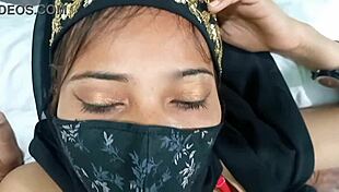 muslim girl ass fucked doggy by hindu boyfriend