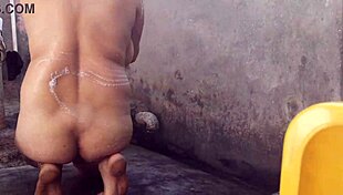 Sexy bhabhi bathes with big wet boobs