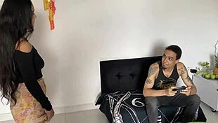 Hot Neighbor Wants Me to Teach Her Free Fire on My Phone, Sits on Top