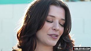 हॉट साली जेड मैरिस चुदाई गेम्स शुरू कर देती है