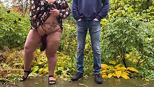 couple that pees together stays together...