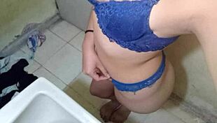 la putita de leslie le gusta enseñar