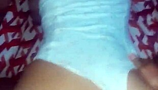 i love this hot trio with two women