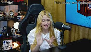 A Ninfeta Viamms Avalia O Mastro Do Ruan E Deu Uma Boa Nota Ser� Que Ela Gostou Da Rola Dele - P�pum No Barraco