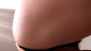 maria stripped in the car cuz they groped her before meeting the rich guy 😏