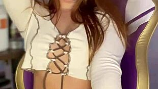 Ela gosta de se exibir desde novinha