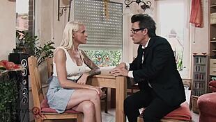 i fucked this hot blonde milf on the kitchen table