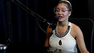 Seu primeiro show foi um sucesso gravou para produtoras n�o gostou de fazer invers�o e o fetiche - barbara sol watch on sheer red!