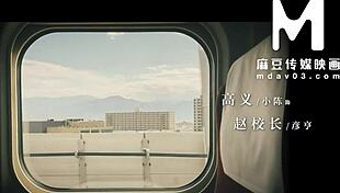 मॉडलमीडिया एशिया: जवान शादीशुदा बाई जे चाटकर सवारी करती