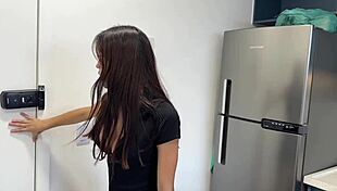 Comi a namorado do meu amigo enquanto ele não chegava