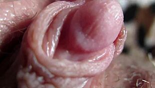 i watch my big clit orgasm closeup