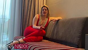 My intriguing first time in the swinger club with group activities