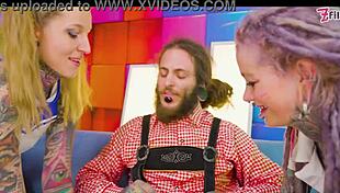 Alternative Costume Anal 4-Some With Double Penetration And Facial!