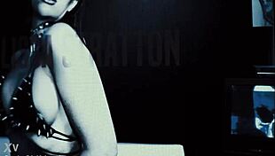 Melissa Stratton Enjoys Foot Worship And Hot Facial