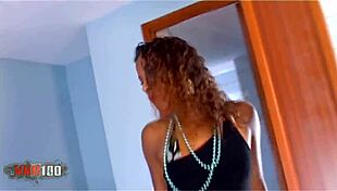 Portuguaise Au Cul Absolument Phénoménal Se Fait Pénétrer L'anus Bien Sauvagement