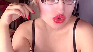 i got this non-nude tits addiction and it's drivin me crazy with all the teasin 😩