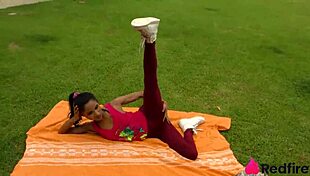 Treinando o cuzinho da tarada niara pessanha ao ar livre com anal e dp